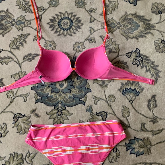 Aerie bikini size Medium excellent condition. - Picture 2 of 3
